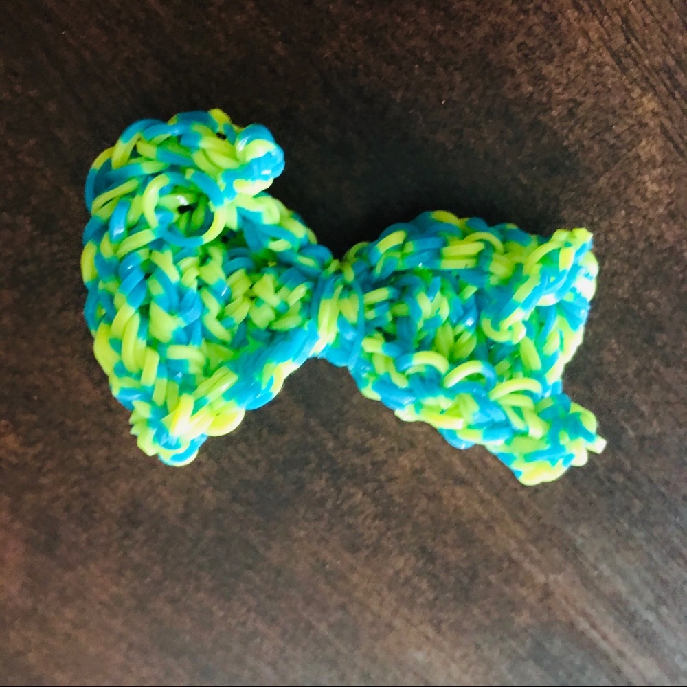 🔹3/$7 BUNDLE 🔹Stretchy band hair bow